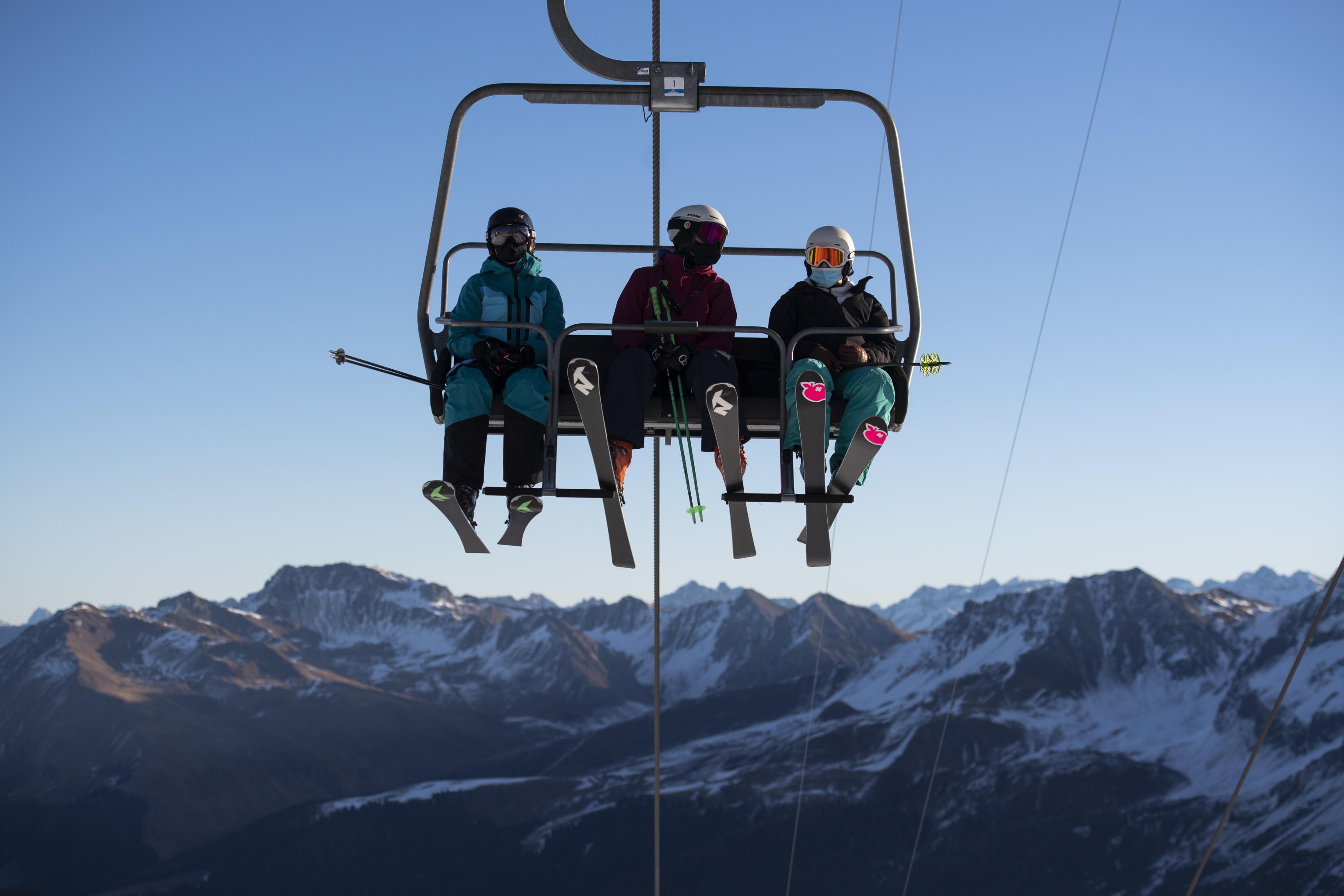 Turismo, ipotesi chiusura confini delle Alpi