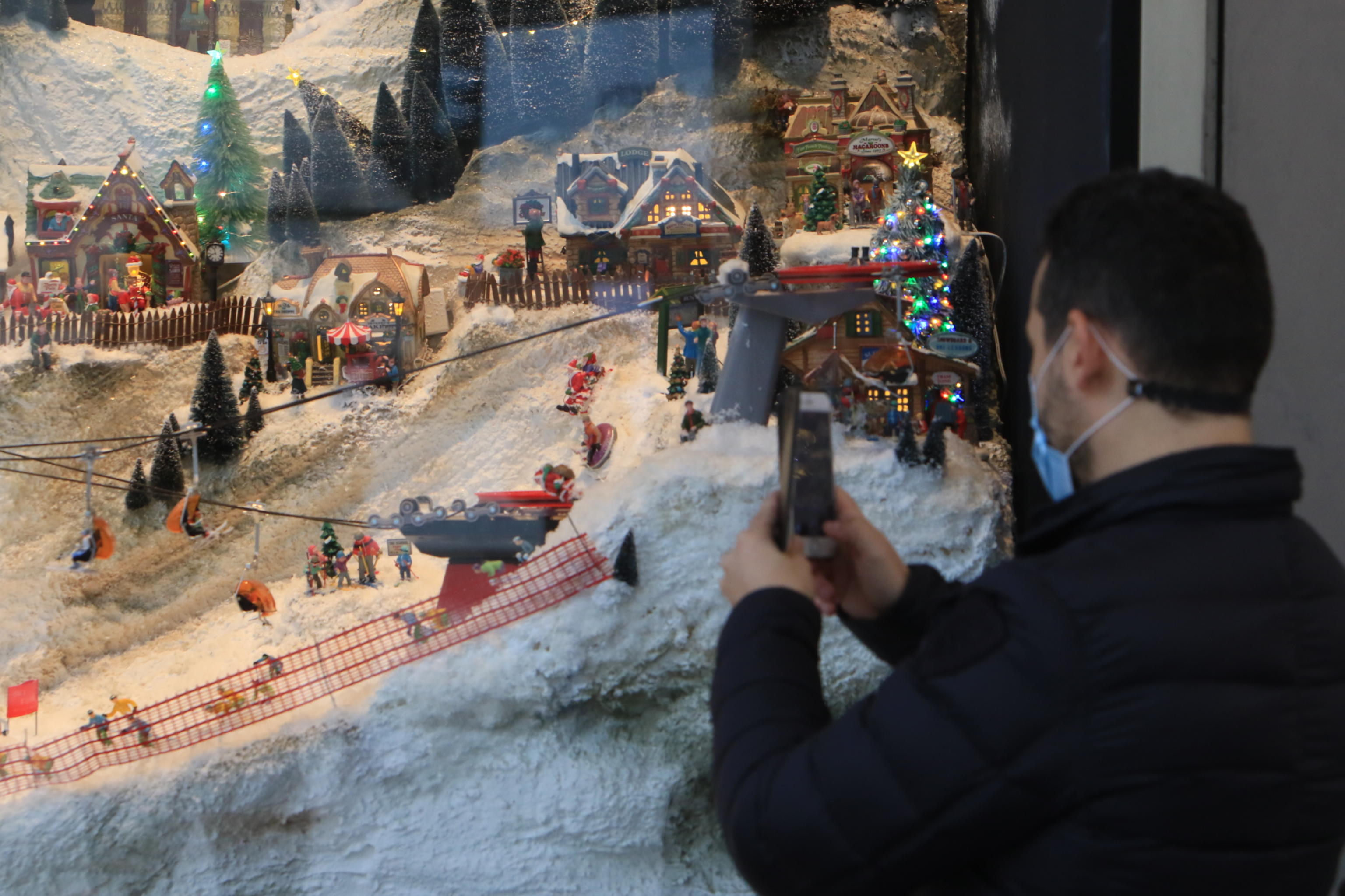 Natale, capodanno e coprifuoco: la bozza del nuovo Dpcm