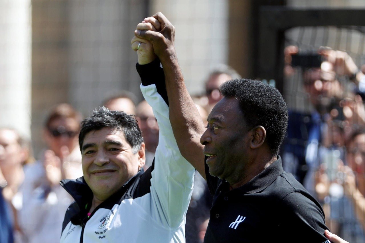 Nota a margine: Pelé e Maradona, libertà vs democrazia
