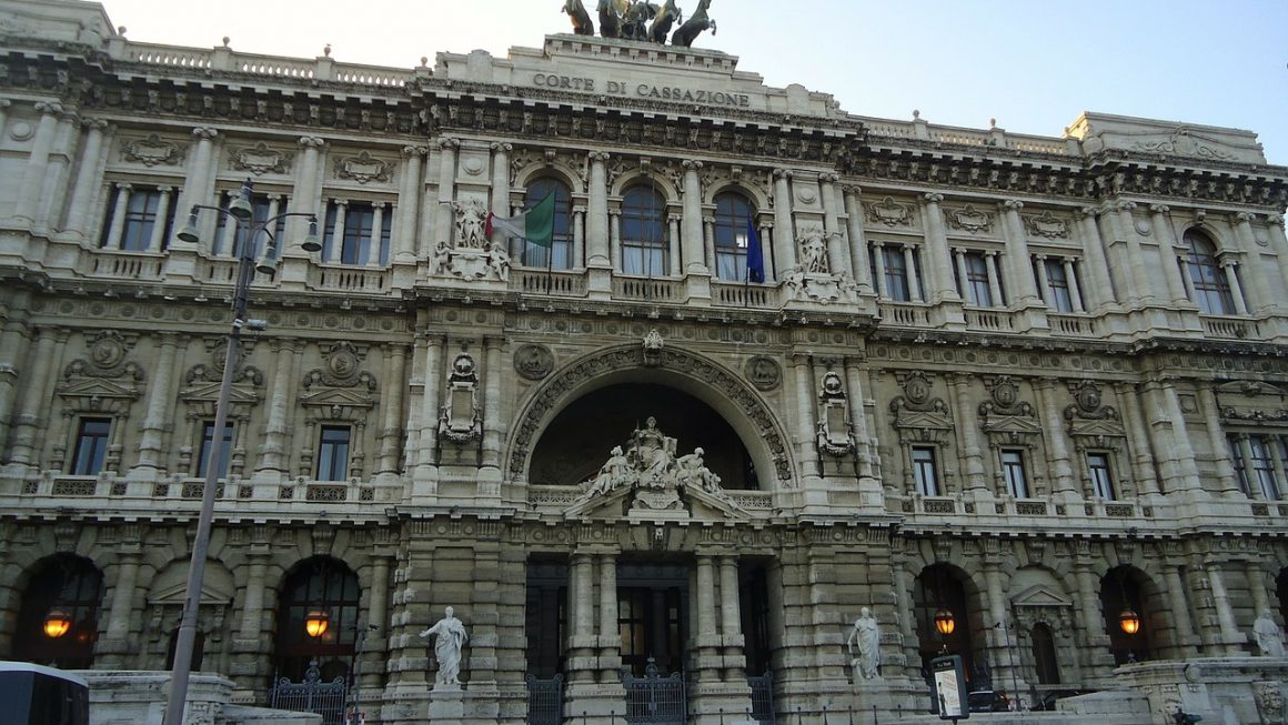 La Cassazione ribadisce la differenza ontologica tra indizio e sospetto