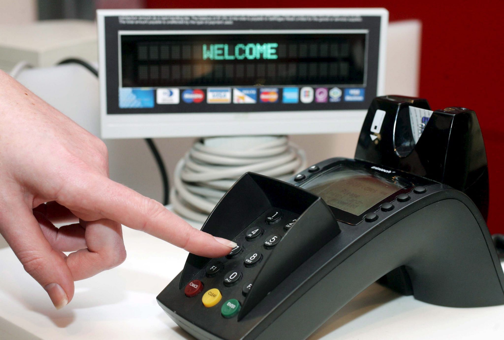 Bella (Confcommercio): “Cashback? Non è uno stimolo ai consumi”