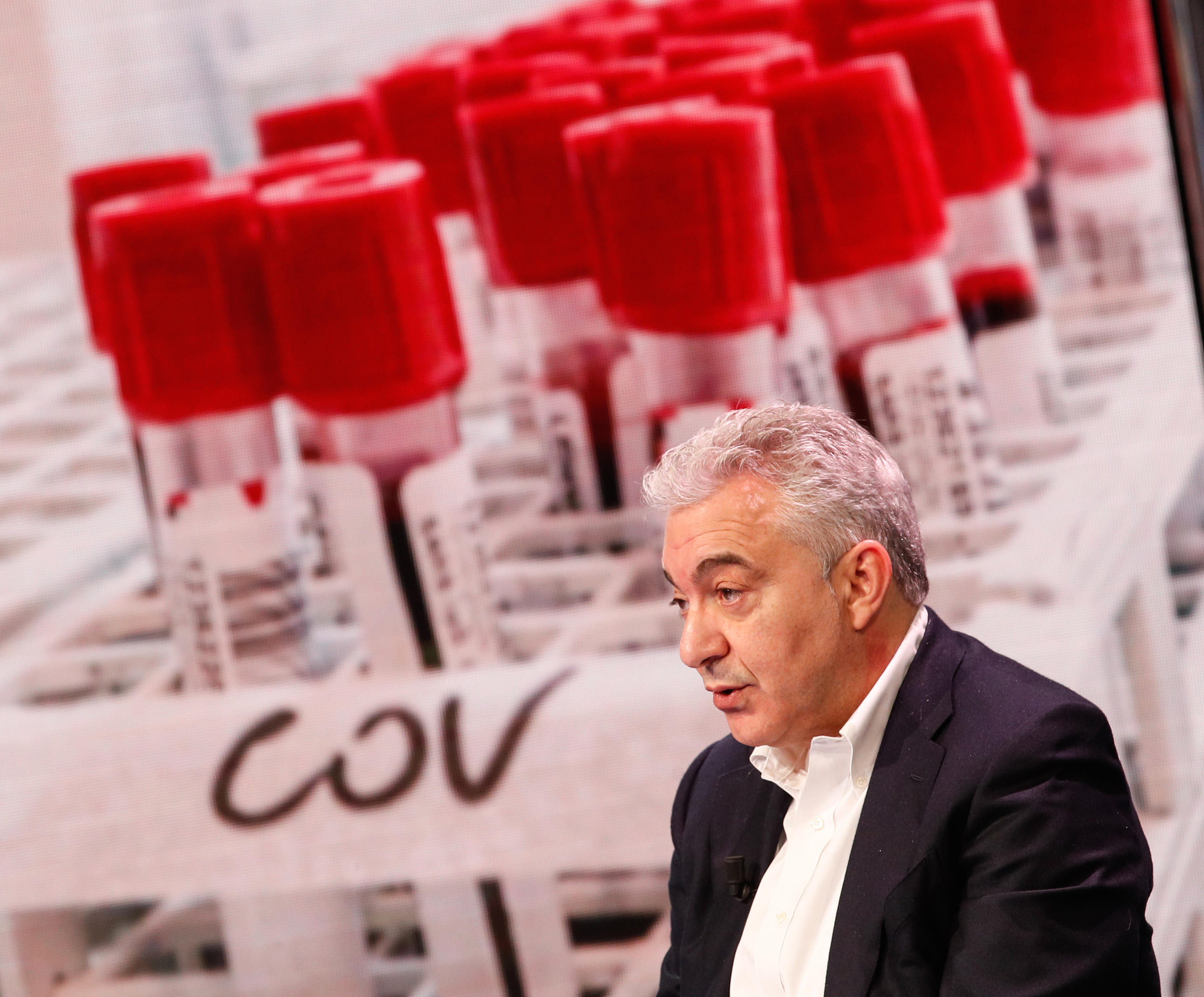 Covid, piano vaccini: il via a gennaio