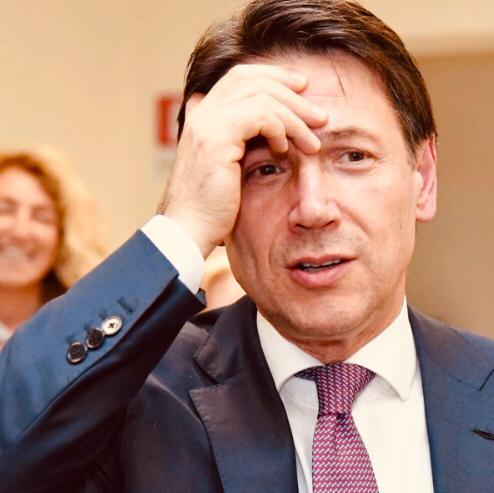 Conte: tra vincere e perdere cerca di sopravvivere