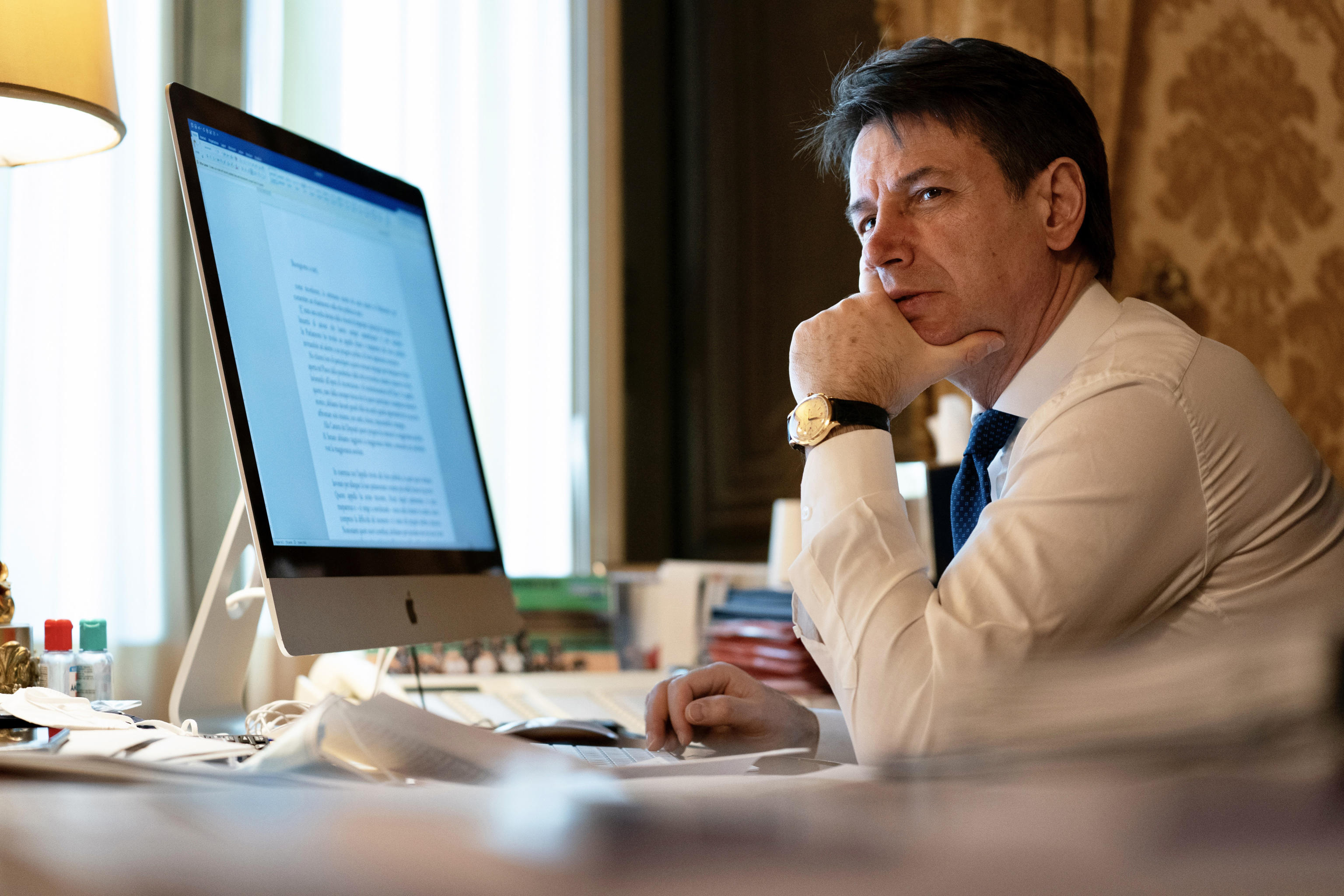  Crisi di Governo, Conte-nzioso con Renzi