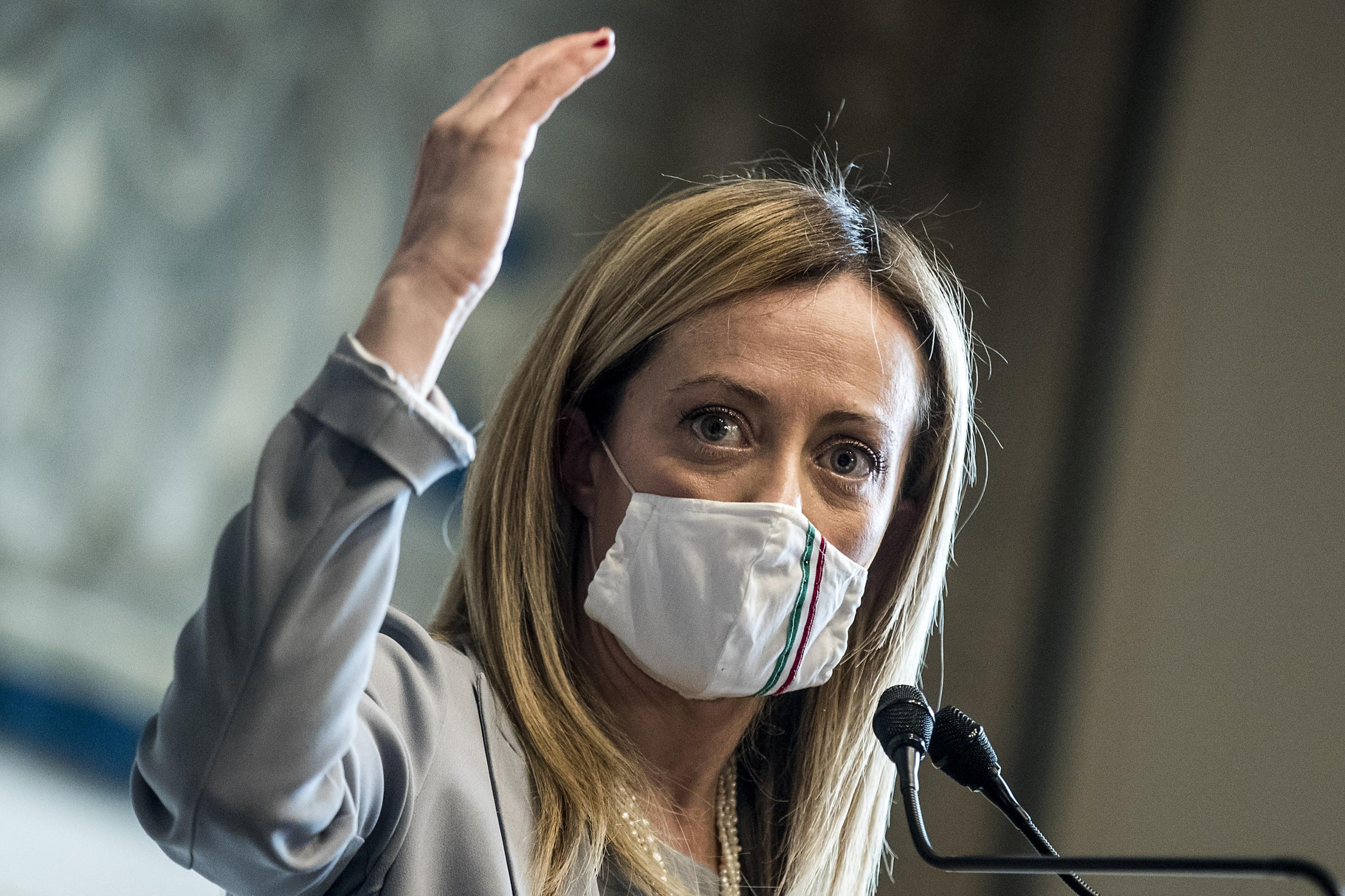 Gli insulti «accademici» a Giorgia Meloni 