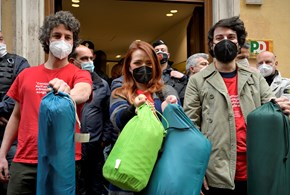 Carnevalate a sinistra: la storia si ripete