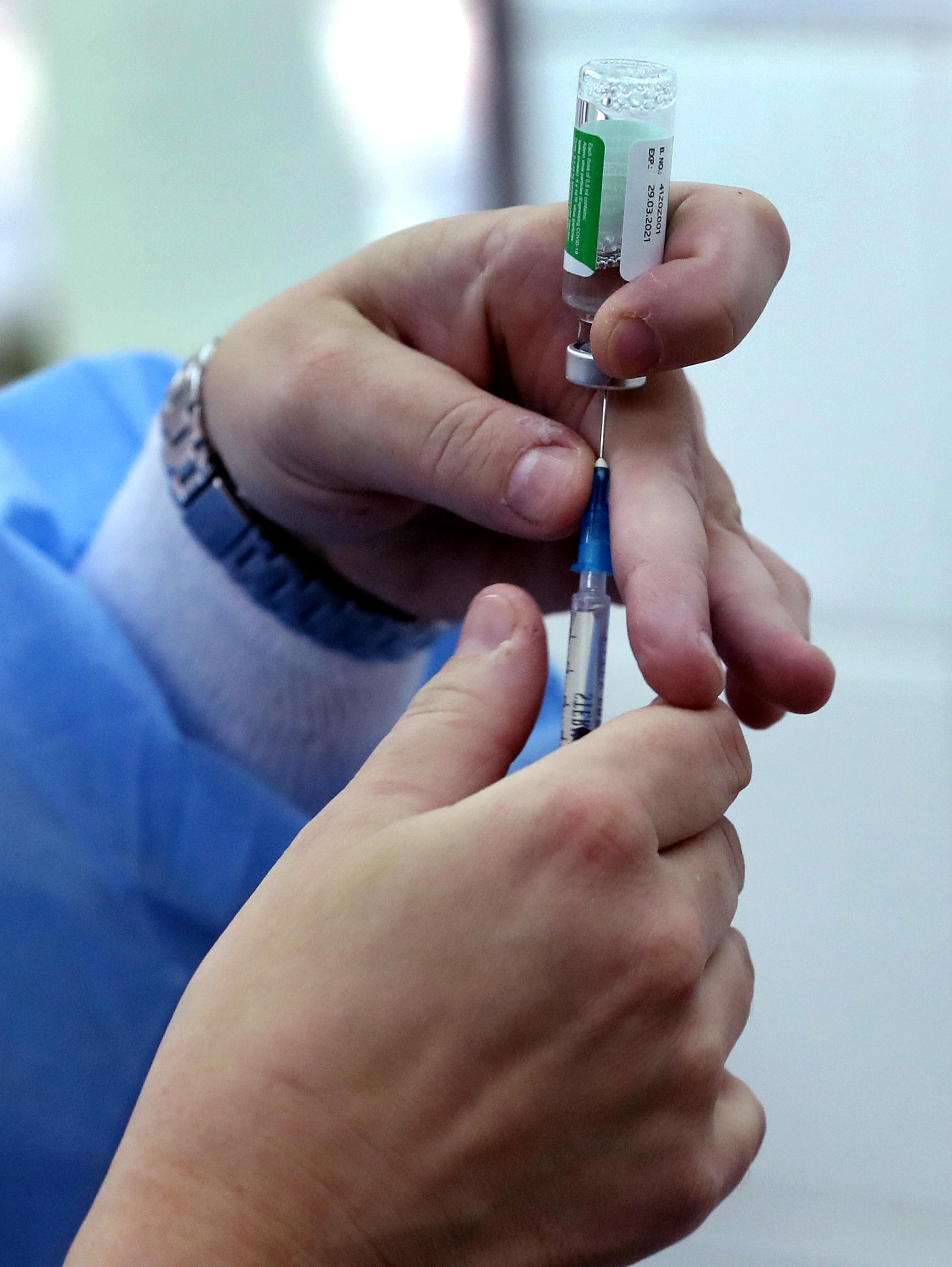 Astrazeneca, attesa la decisione dell’Ema