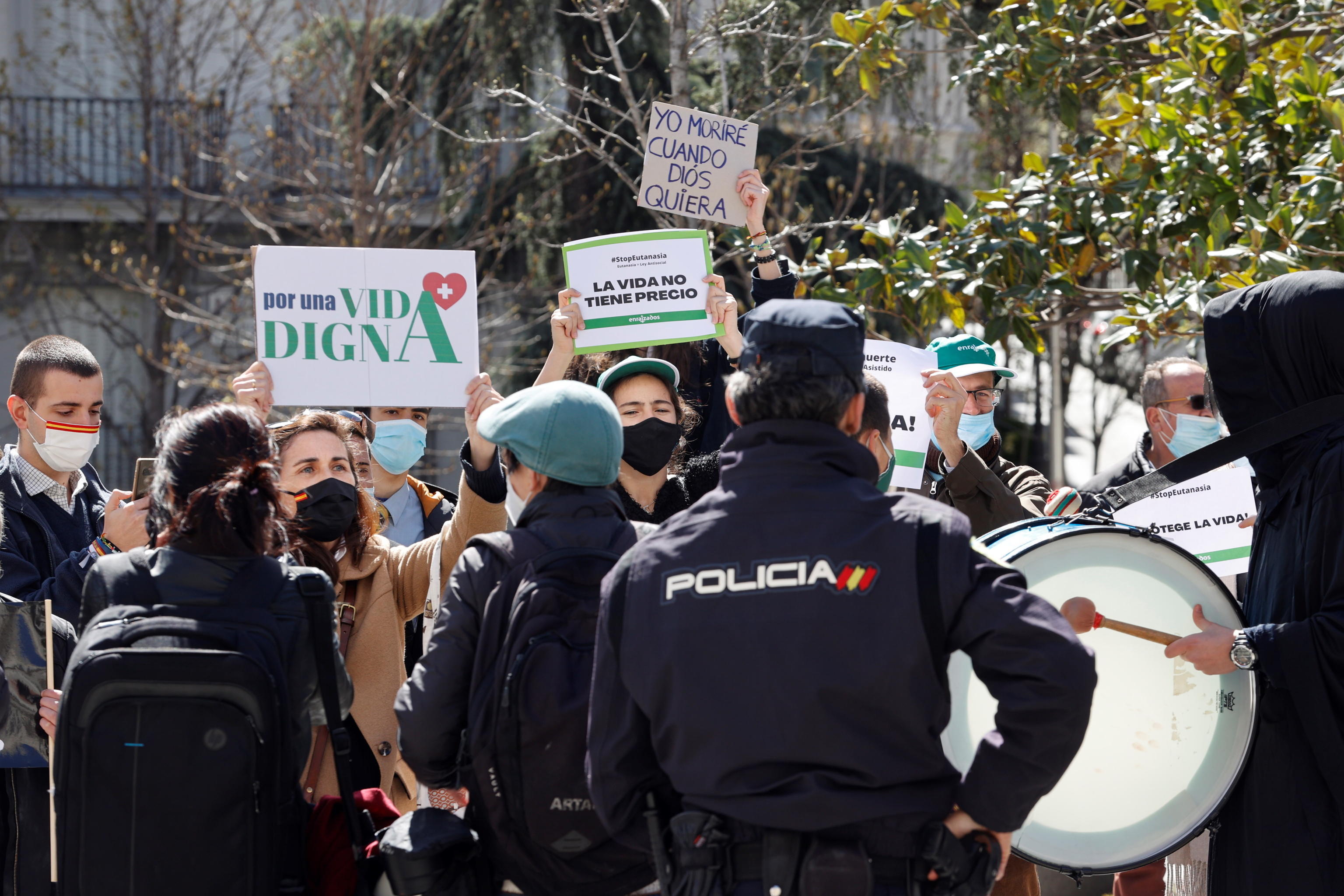 Spagna: approvata la legge sull’eutanasia