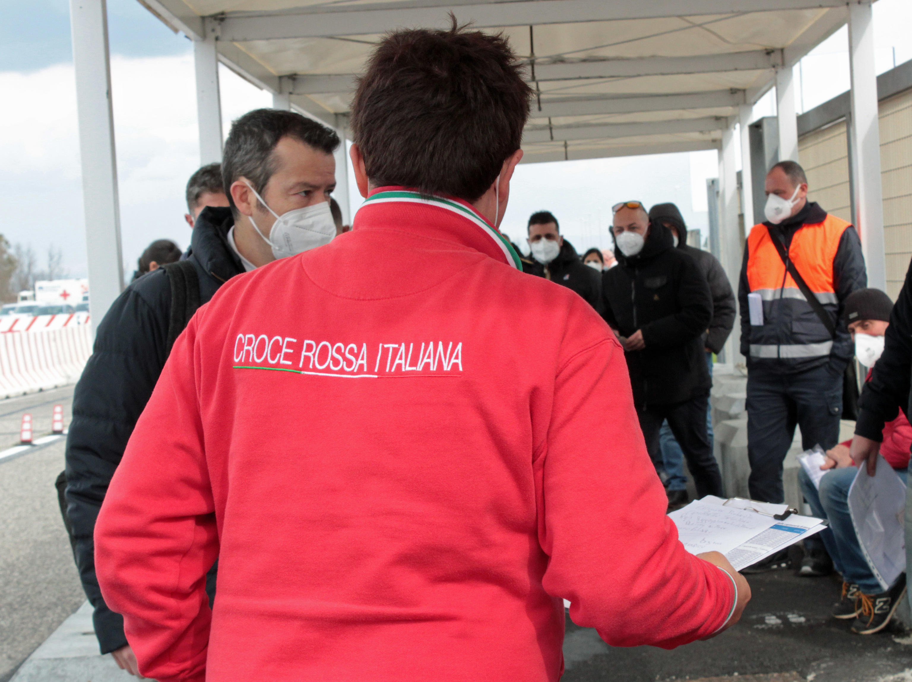 Vaccini in palestre e palazzetti: linee guida del Governo