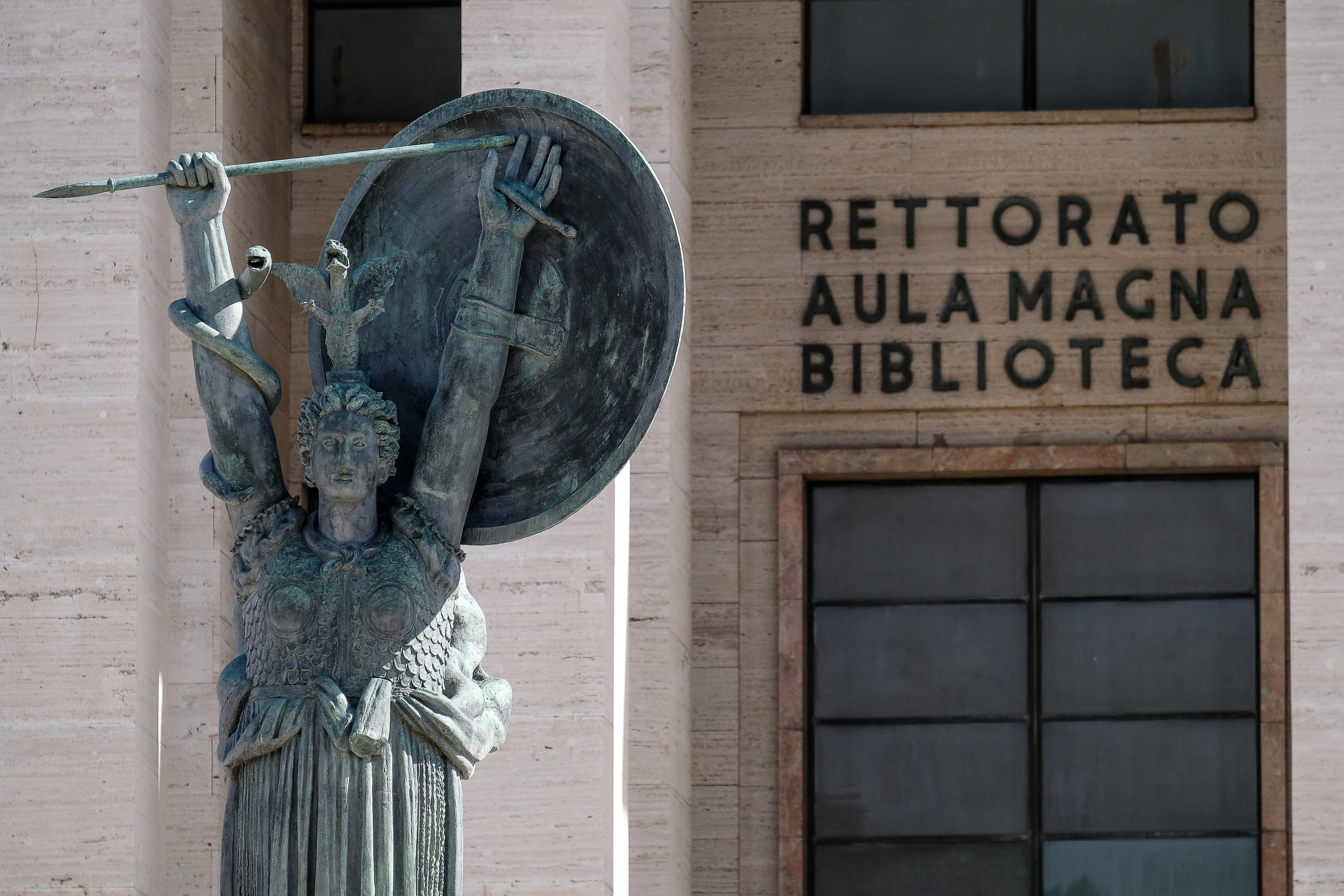 L’Università degli “elevati” e l’Università della “suprema”