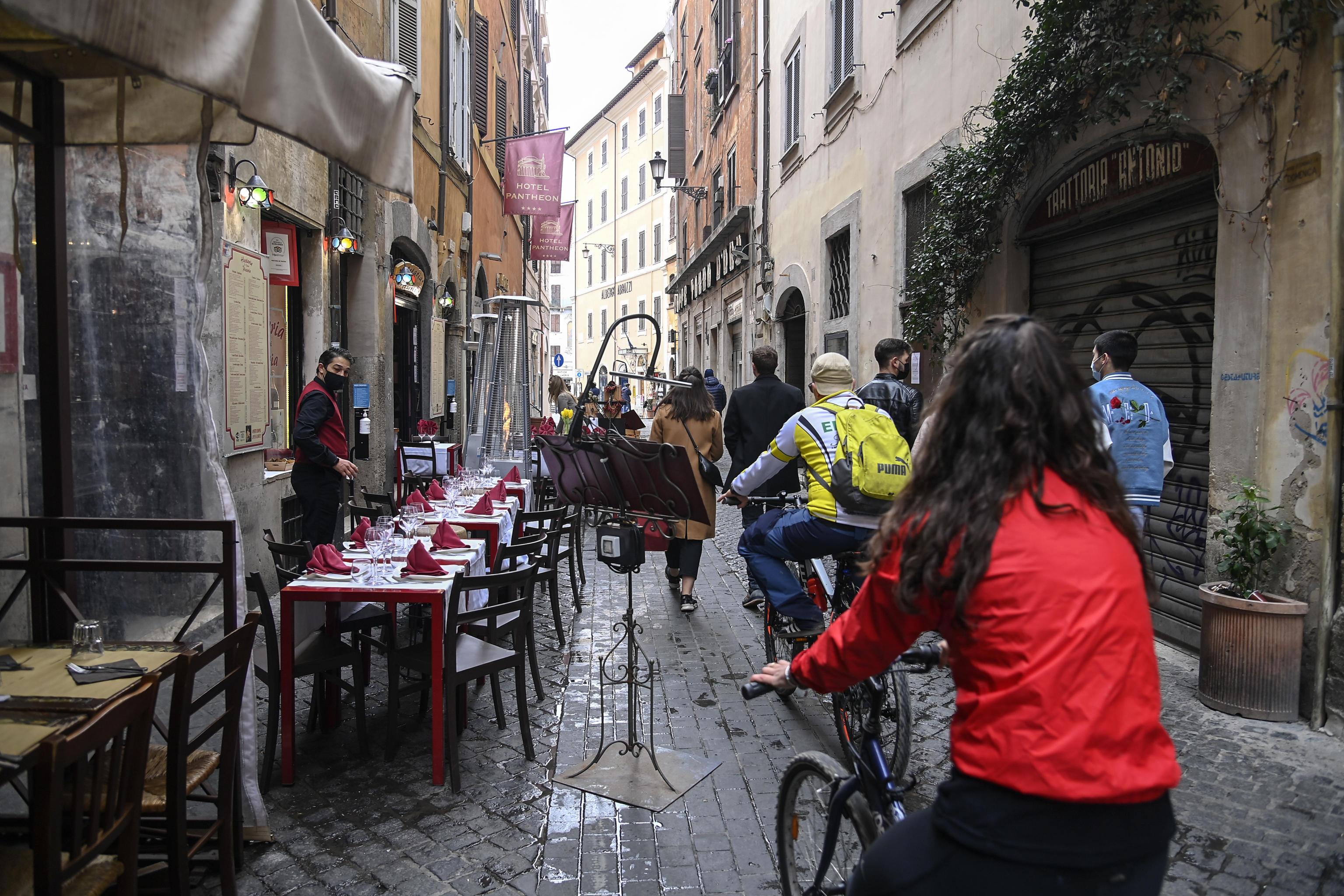 Maxi scostamento da 40 miliardi per i nuovi aiuti