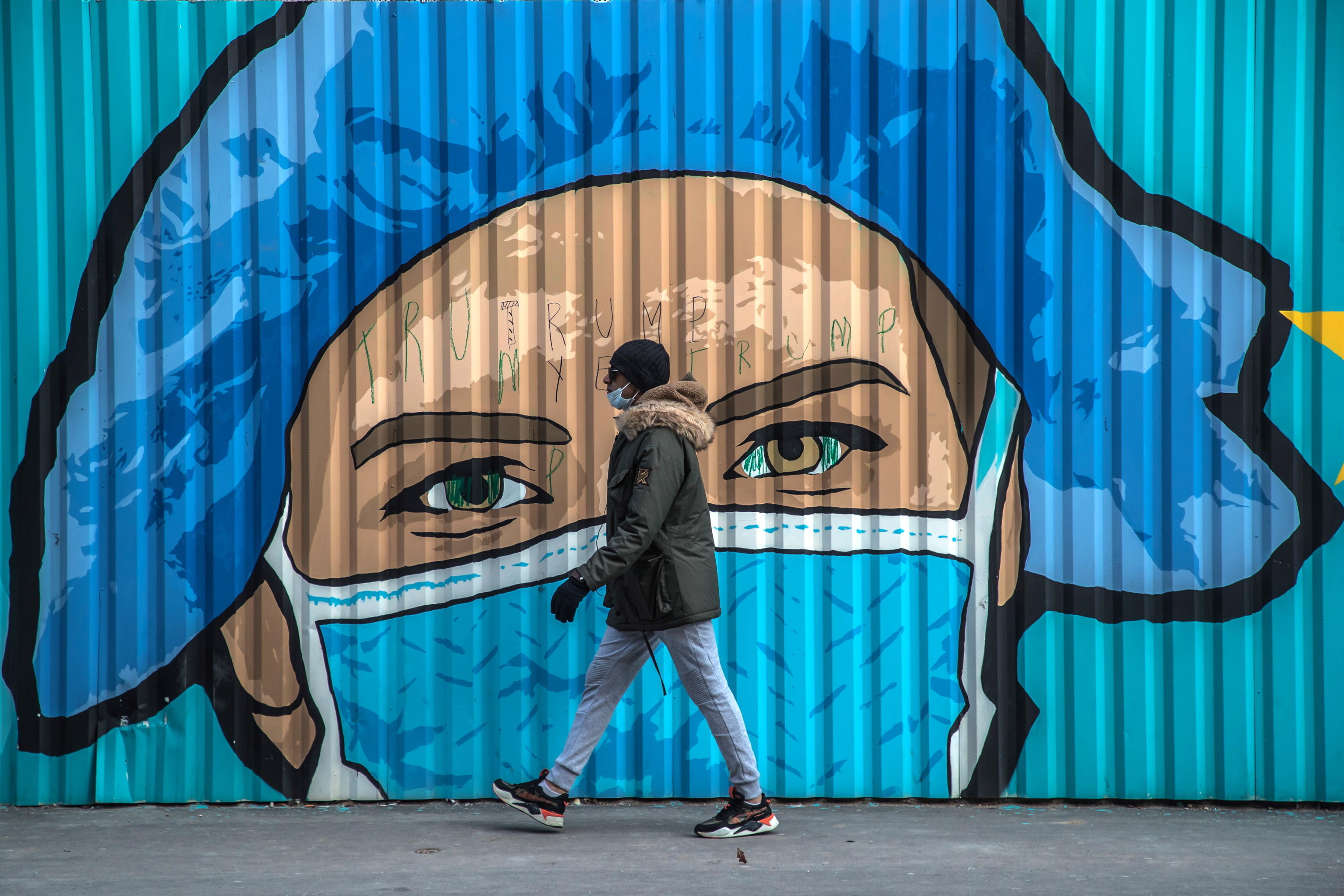 Il virus tra suggestione e realtà (video)