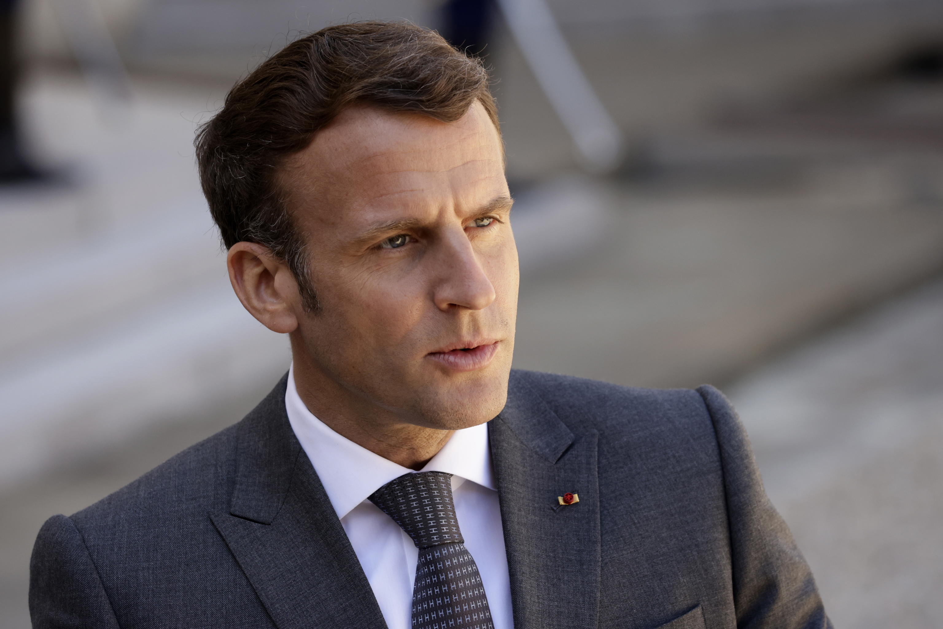 Macron ha rinunciato a combattere il radicalismo
