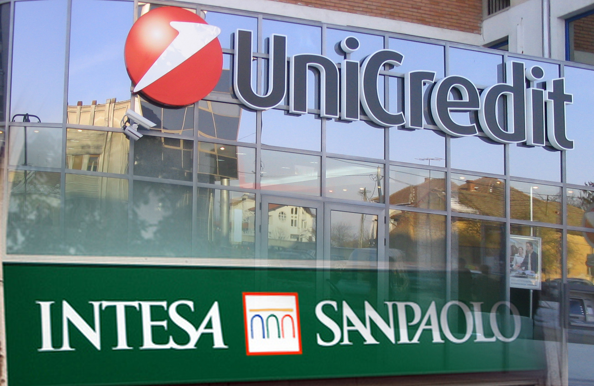 Il terzo polo bancario per contrastare Unicredit e Intesa (video)