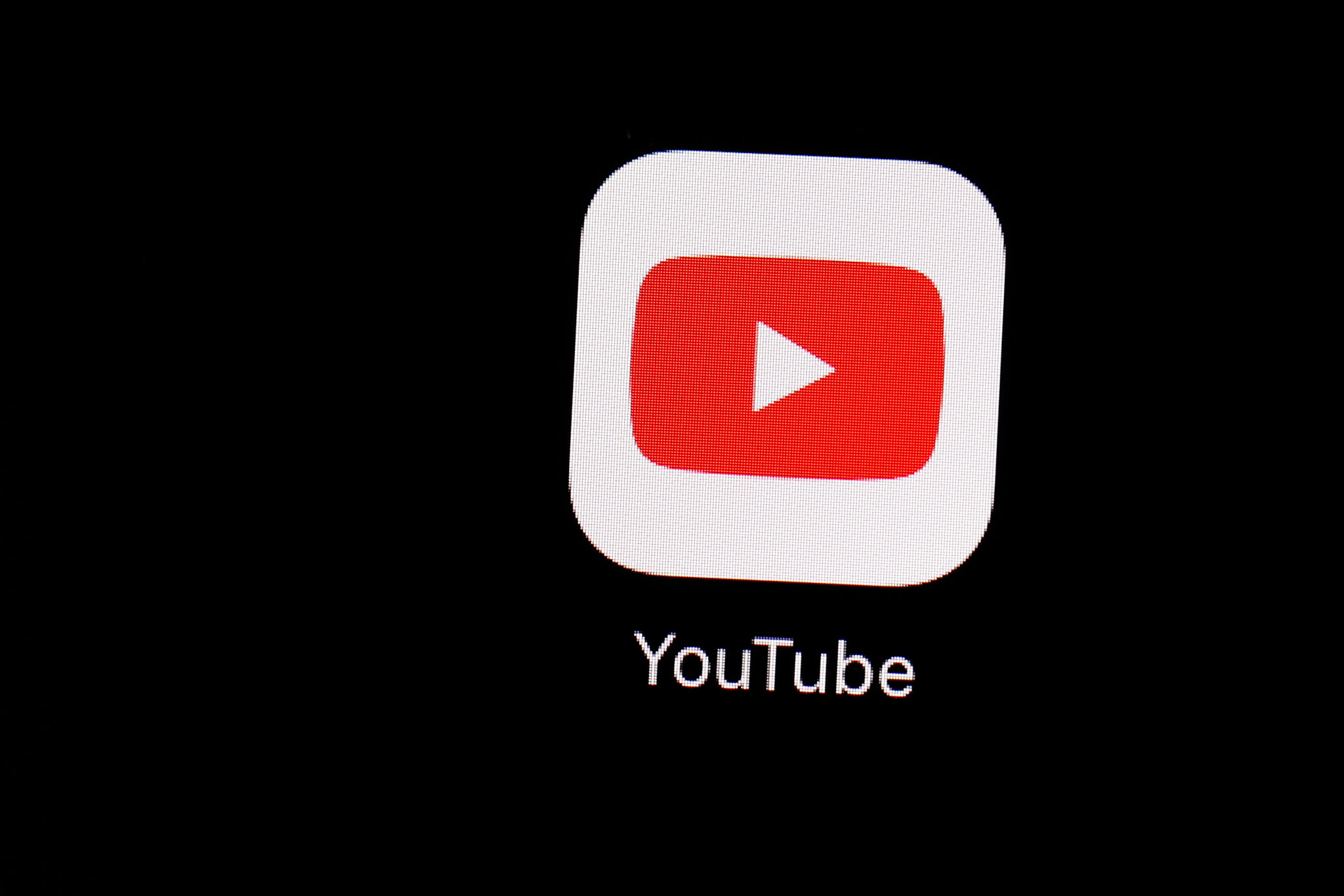 YouTube Shorts: la sfida a TikTok e Instagram