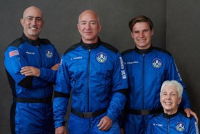 Turismo spaziale: Jeff Bezos va in orbita