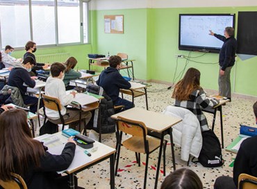 Scuola, i presidi: “I docenti siano tutti vaccinati”