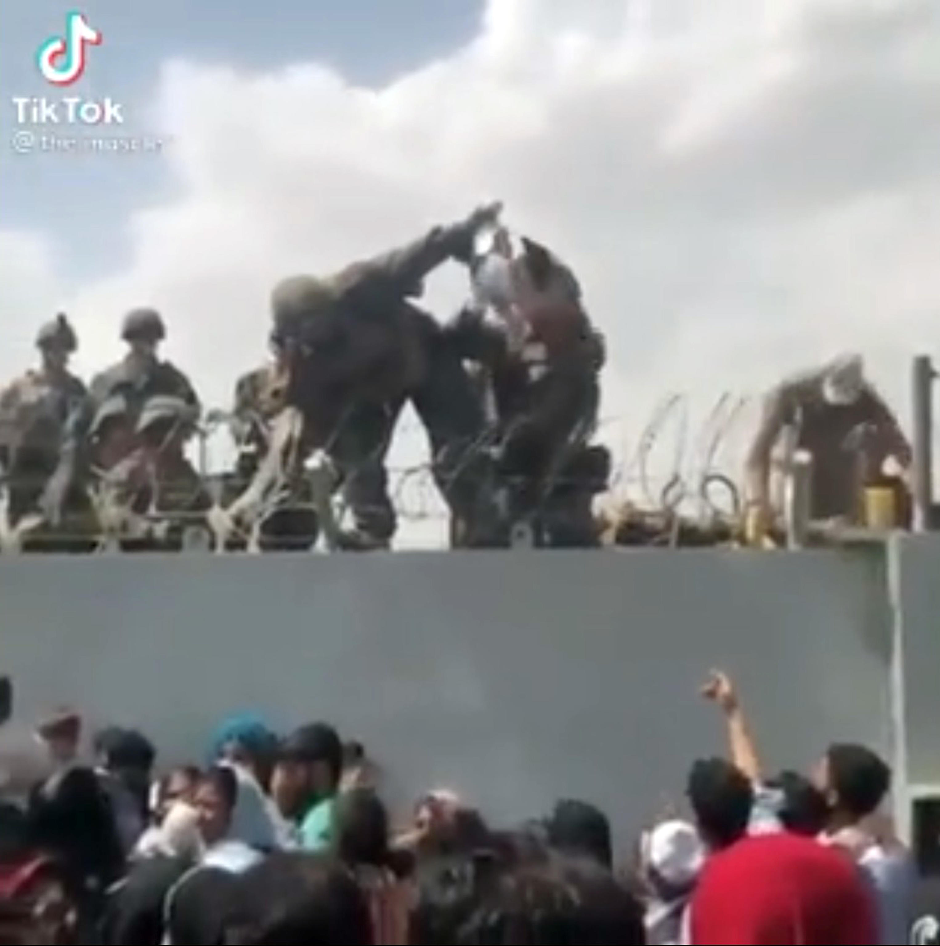 La presa talebana di Kabul e la caduta democratica dell’Italia