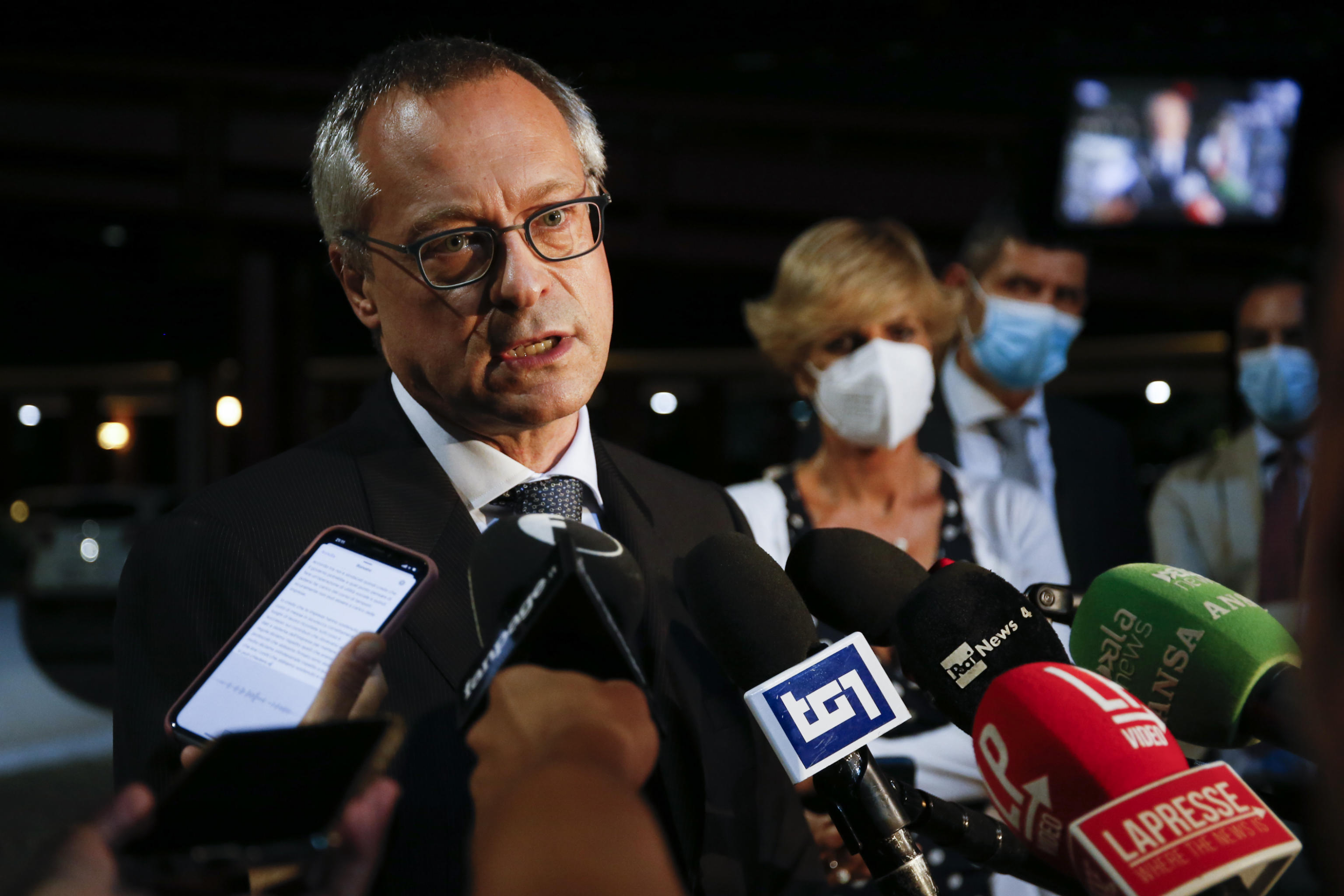 Confindustria, Bonomi: “Riforme ora, no a chi flirta coi No-vax”