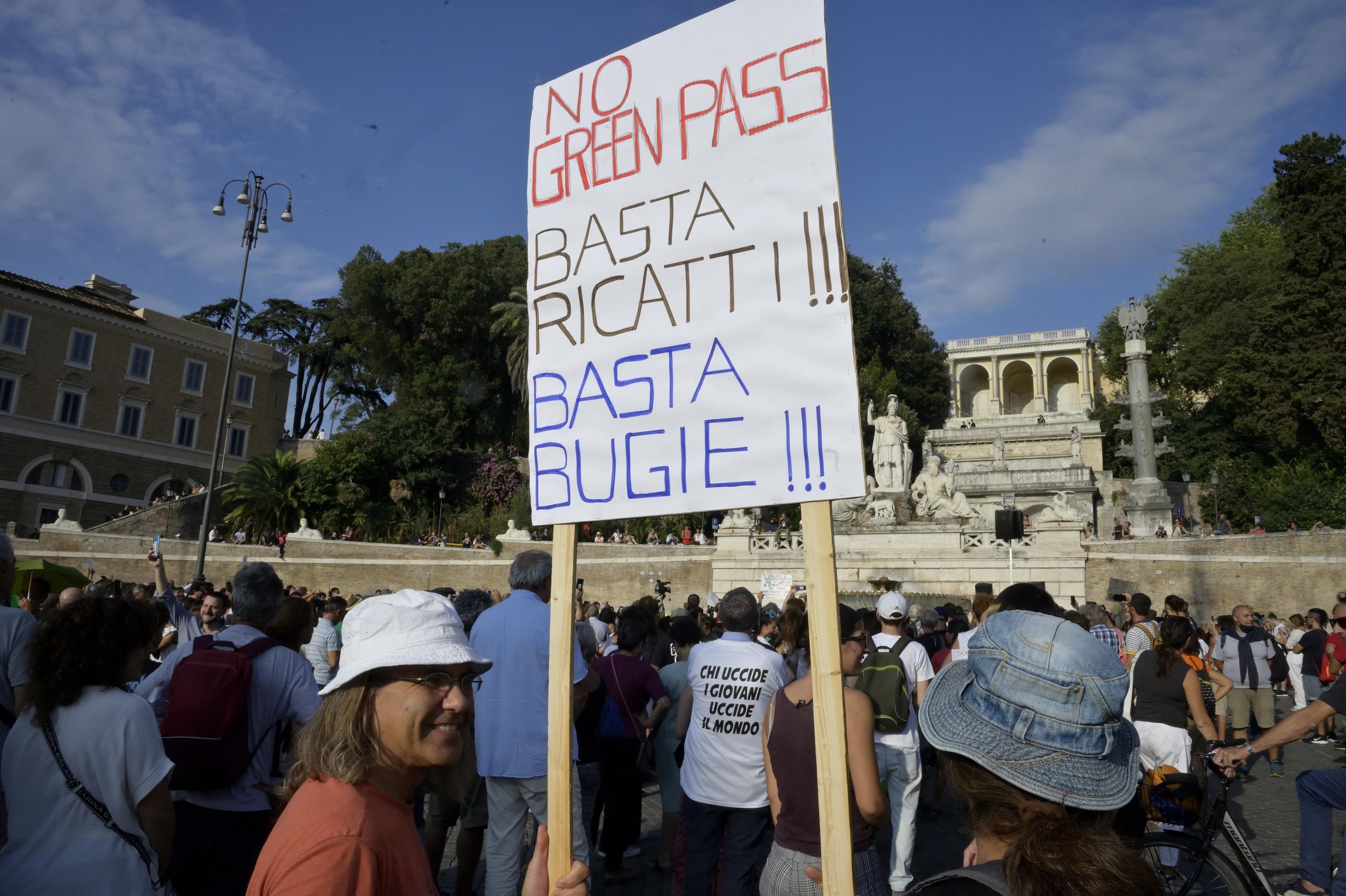 Se ci sono i No vax la colpa è della dittatura politico-sanitaria