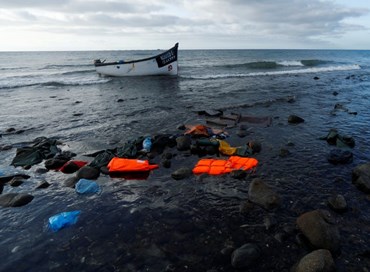 Migranti verso le Canarie: la “bara” atlantica