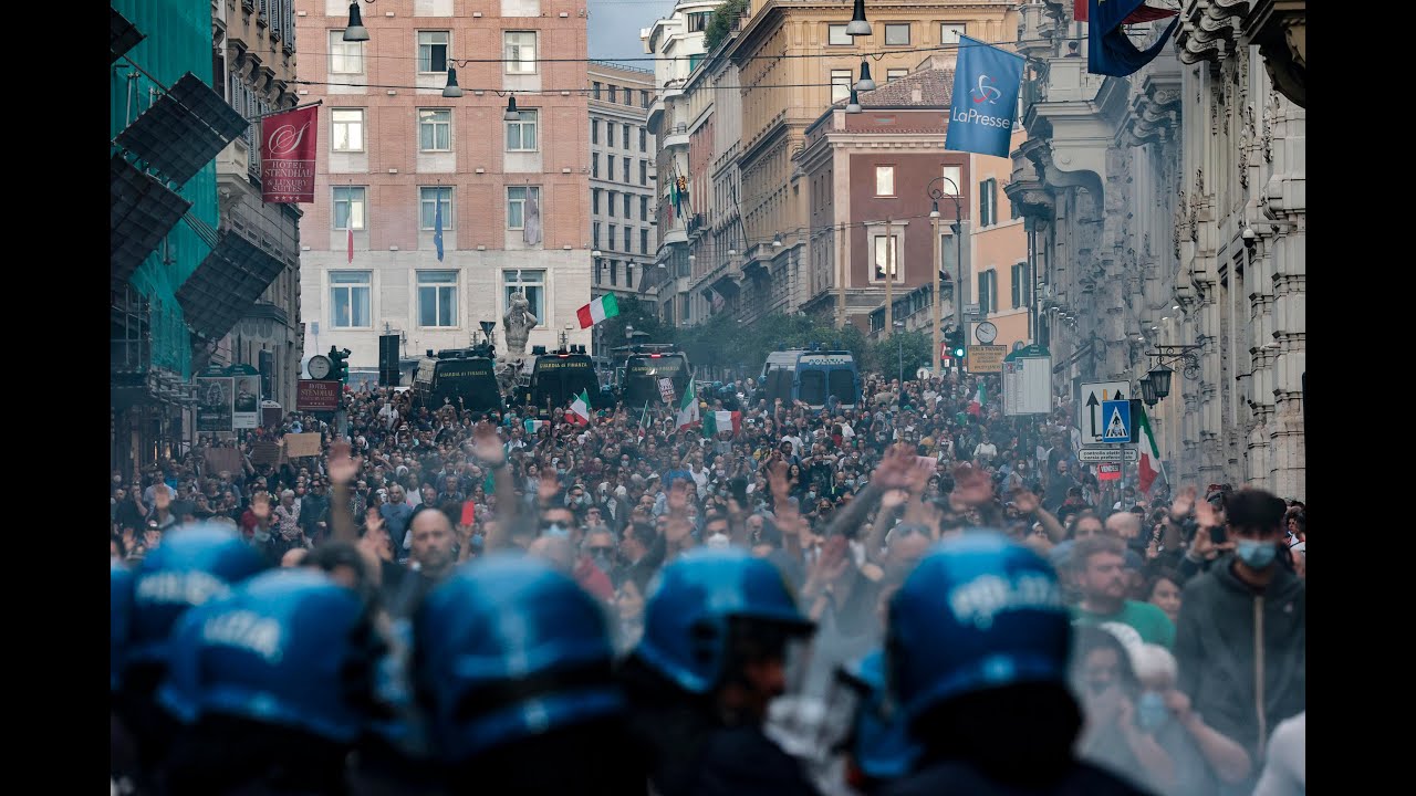 “Cura Ri-Costituente”: l’antifascismo ad orologeria (video) 
