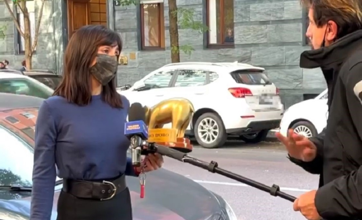 Il Tapiro ad Ambra e il silenzio di vanessa e tante altre