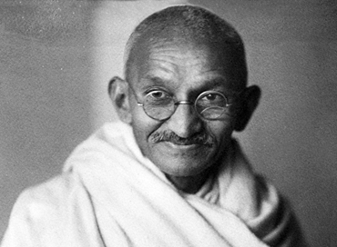 Mahatma Gandhi, Il pacifismo combattivo