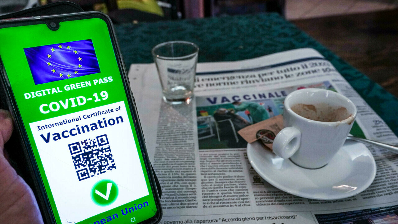 Socrate, il Green pass e il camaleonte