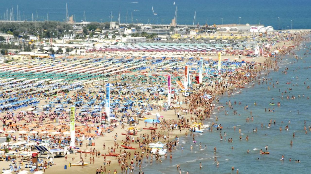 Stessa spiaggia, stesso mare