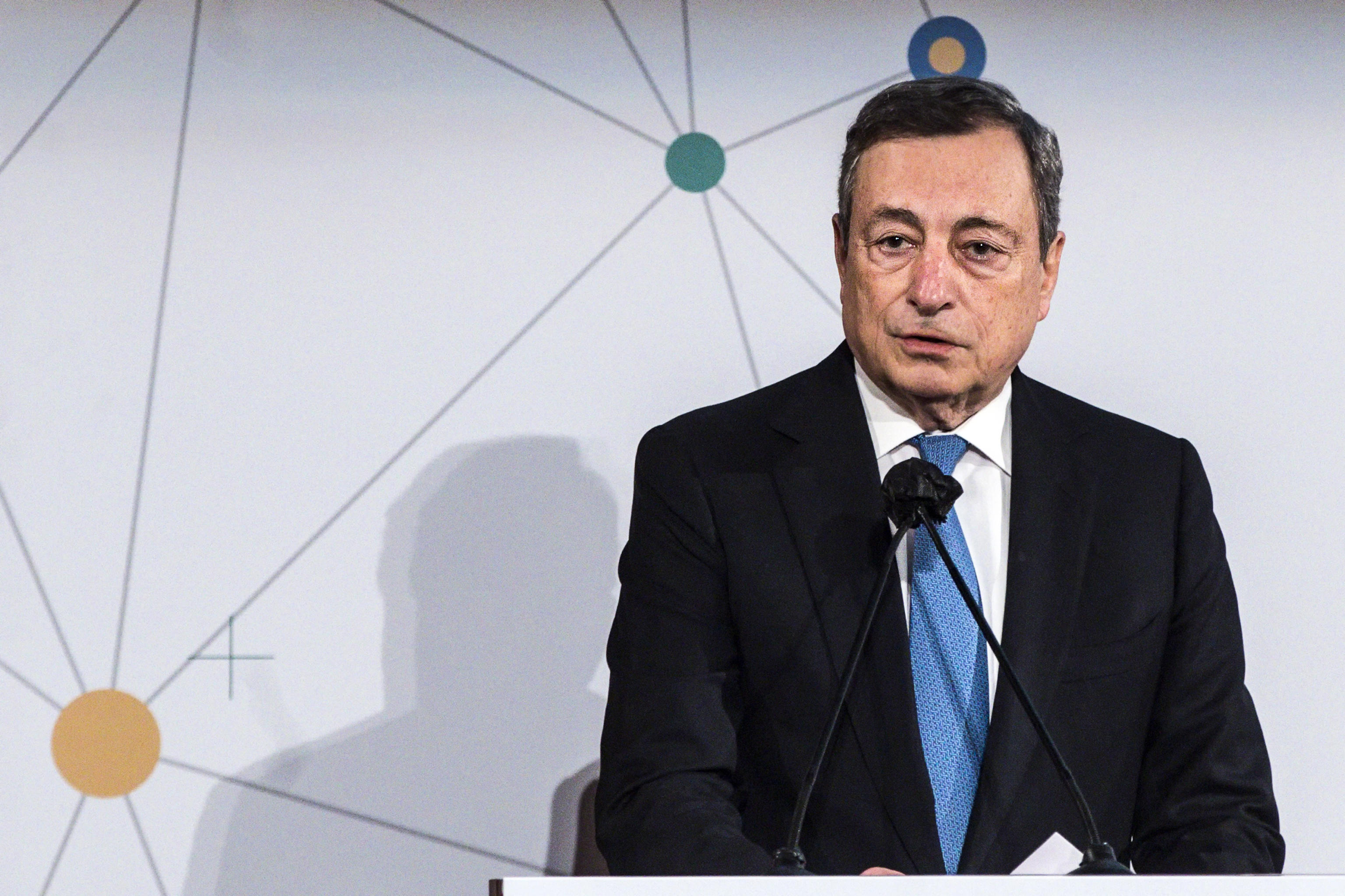 Caro bollette, Draghi: “Pronti a intervenire”