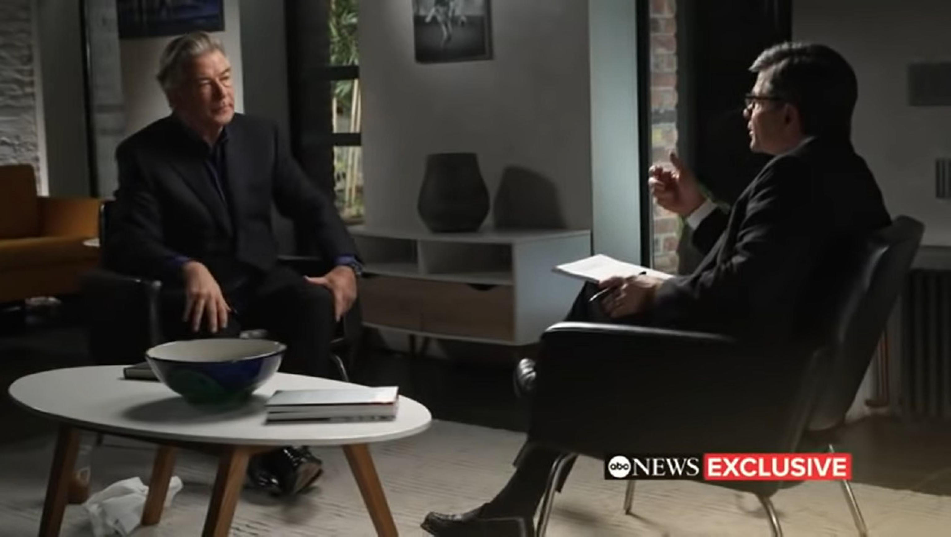 Alec Baldwin alla Abc: “Ecco come ho armato la pistola”