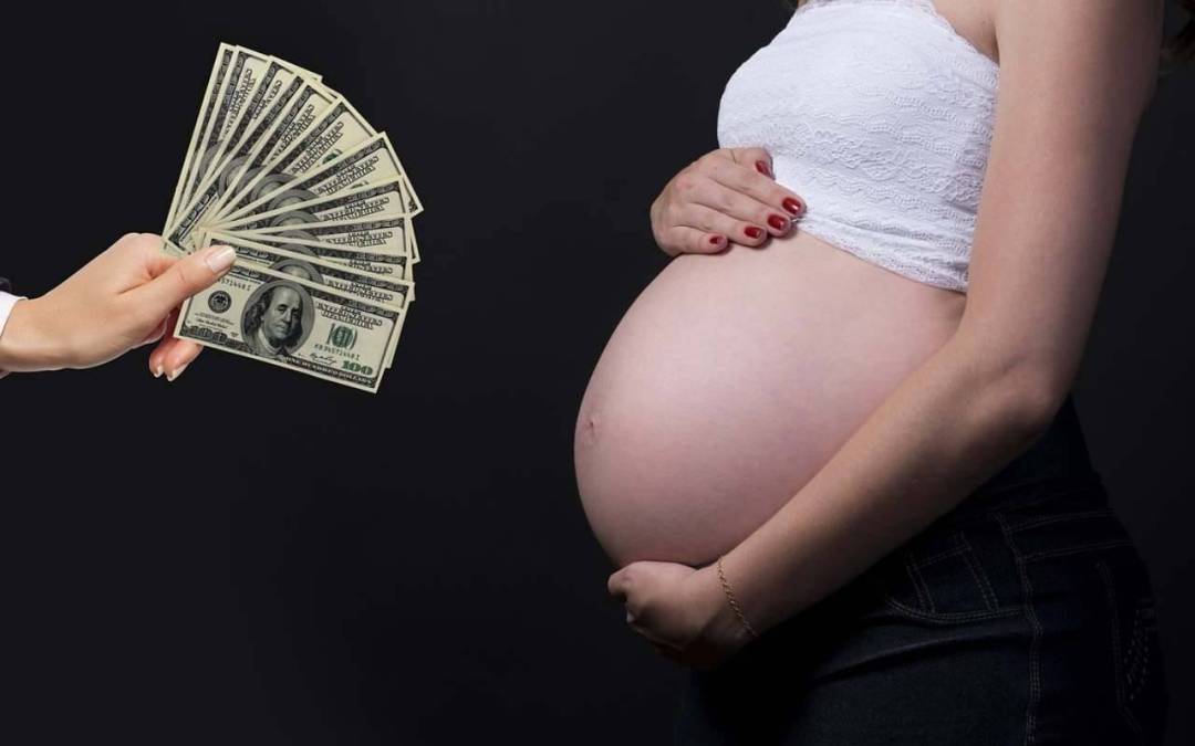 Portogallo, come ridurre a “cose” madre e bambino