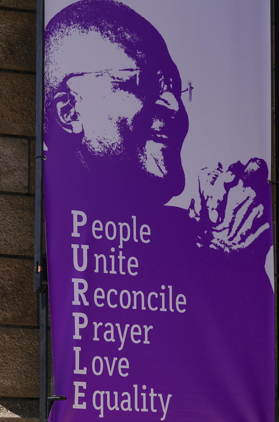 Desmond Tutu: un cristiano senza compromessi