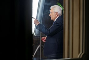 Controcorrente: nessuna lode per Mattarella