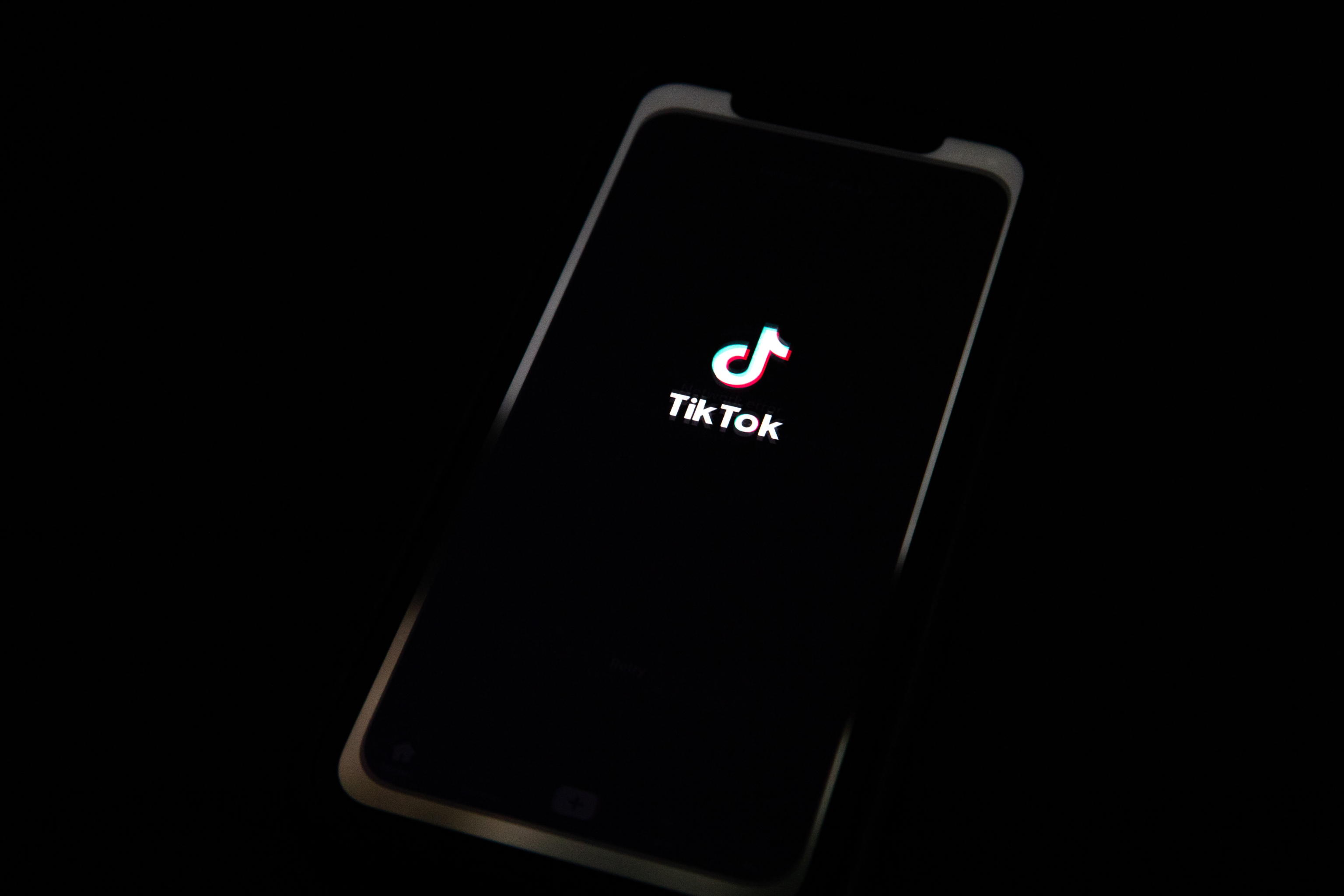 TikTok: contenuti esclusivi in abbonamento 