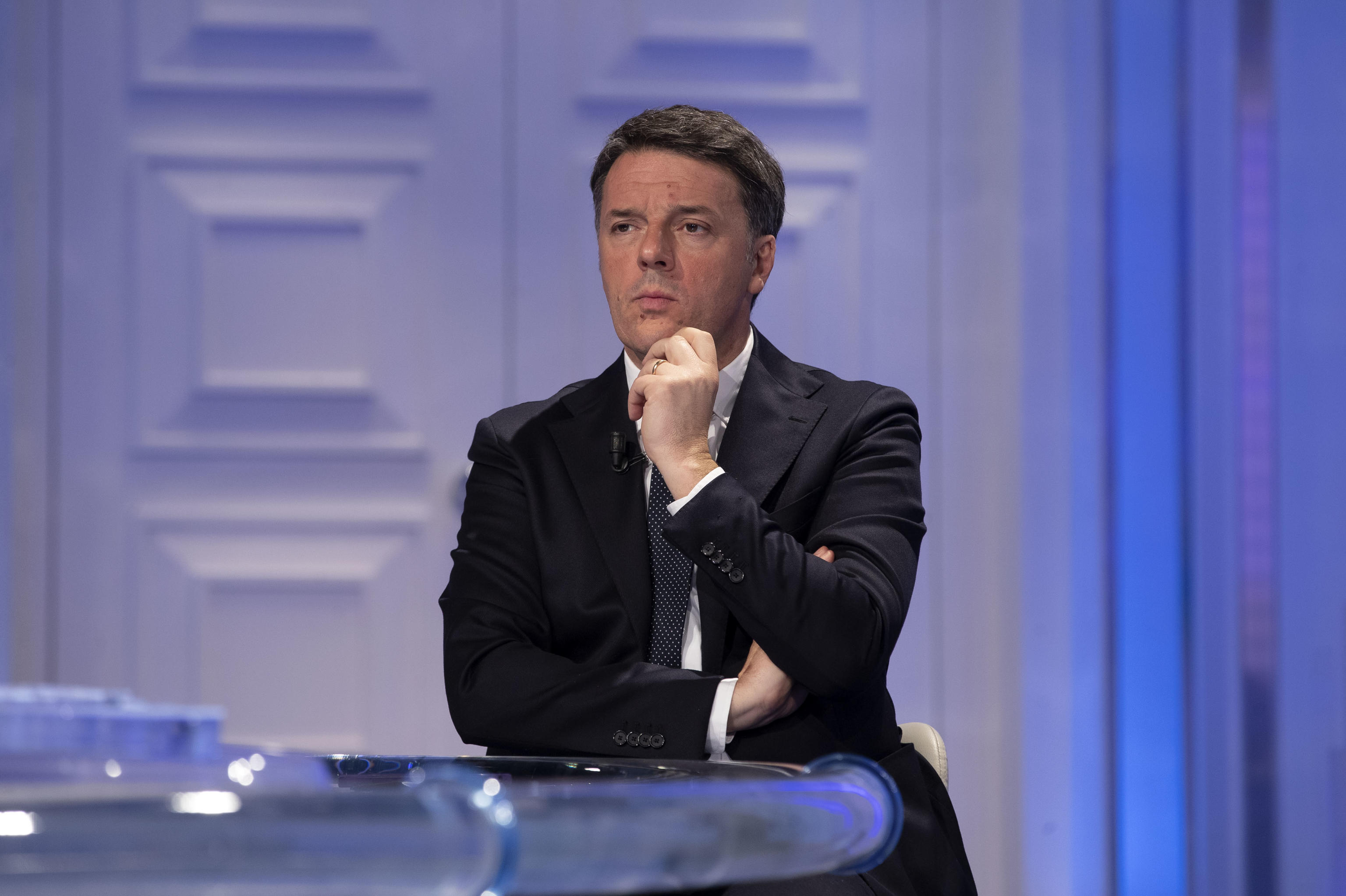 Battaglia per il Colle e Renzi che dà lezioni di bon ton