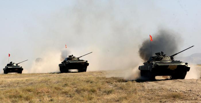 Venti di guerra e voci di pace