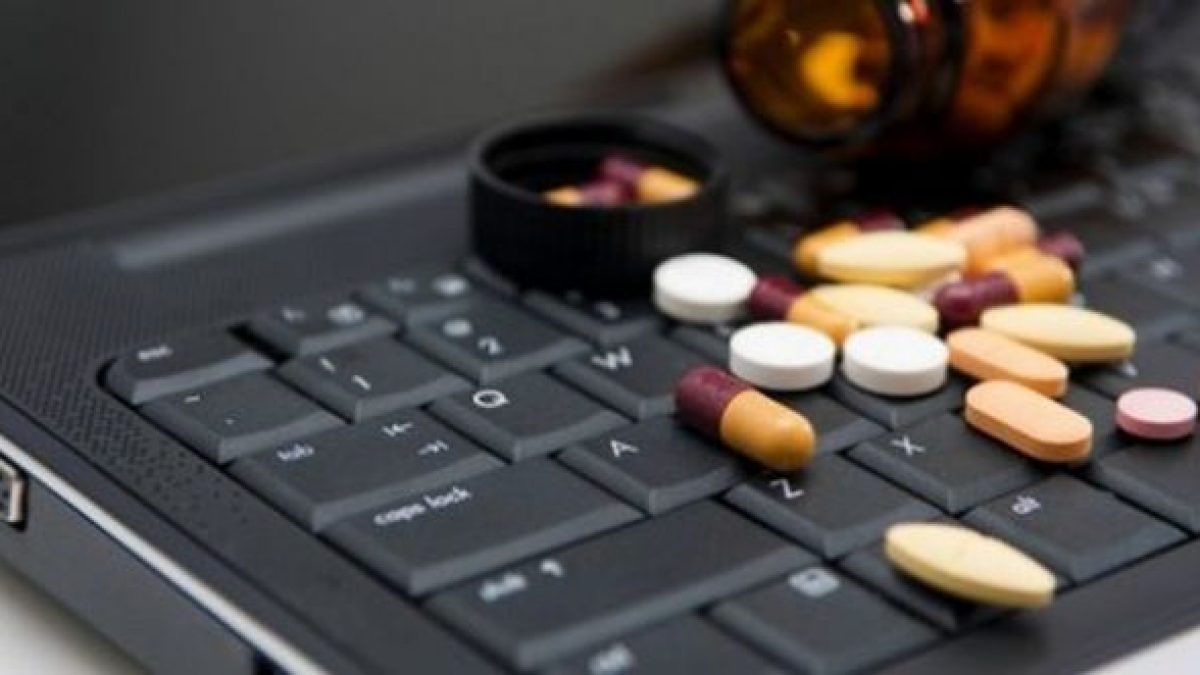 Comprare in farmacia con un clic? Si può