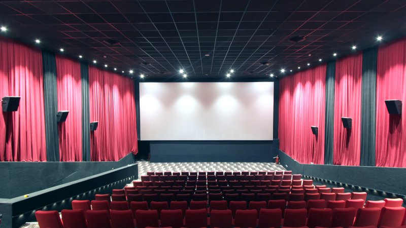 Cinema, chiuse 500 sale: il settore si appella al governo