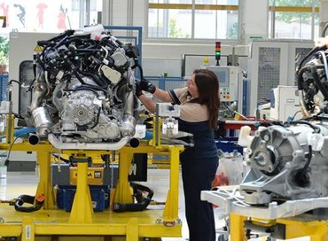 Istat, industria: fatturato in calo a dicembre