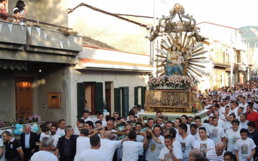 La Cassazione “sull’inchino” nelle processioni davanti alle abitazioni dei boss