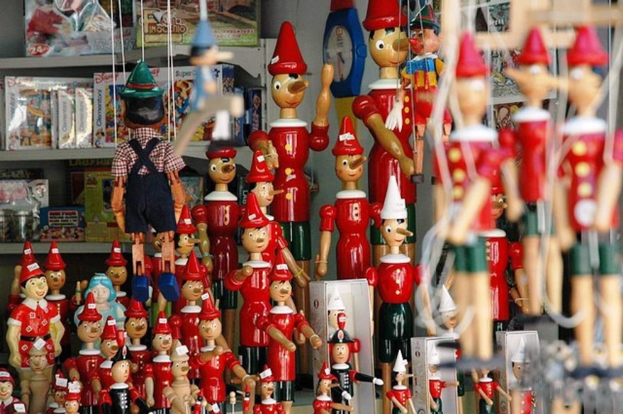 Informazione e menzogne