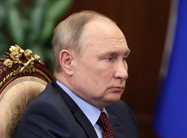 Il fascino sinistro dell’autocrazia: Vladimir Putin e i suoi cleptocrati