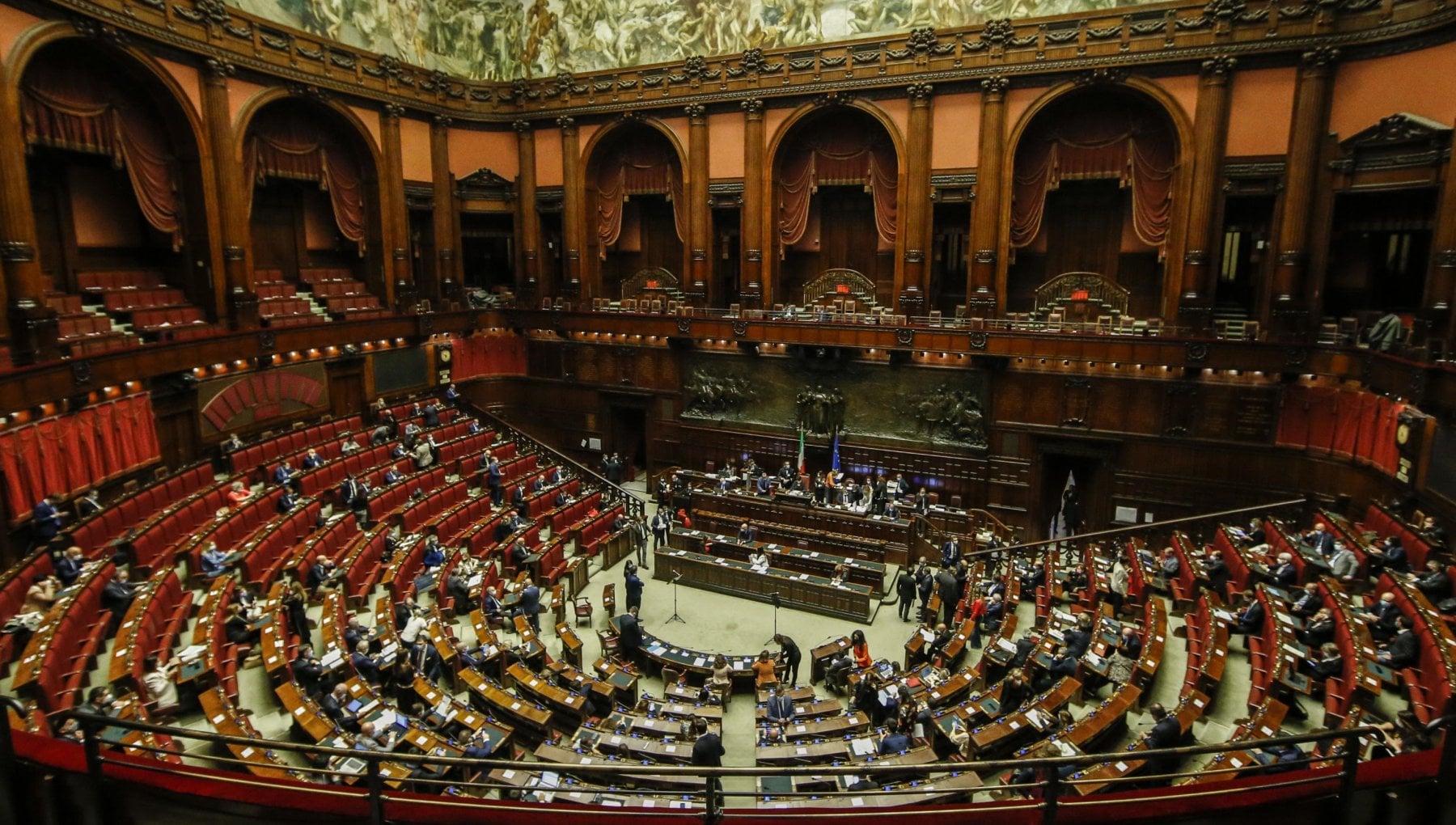 Un Parlamento in crisi o in cerca di alibi