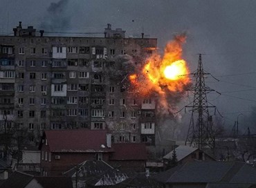 Ucraina: negoziati complicati, ancora bombardamenti