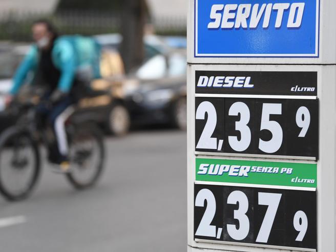 Un’imposta di dubbia costituzionalità sugli extraprofitti