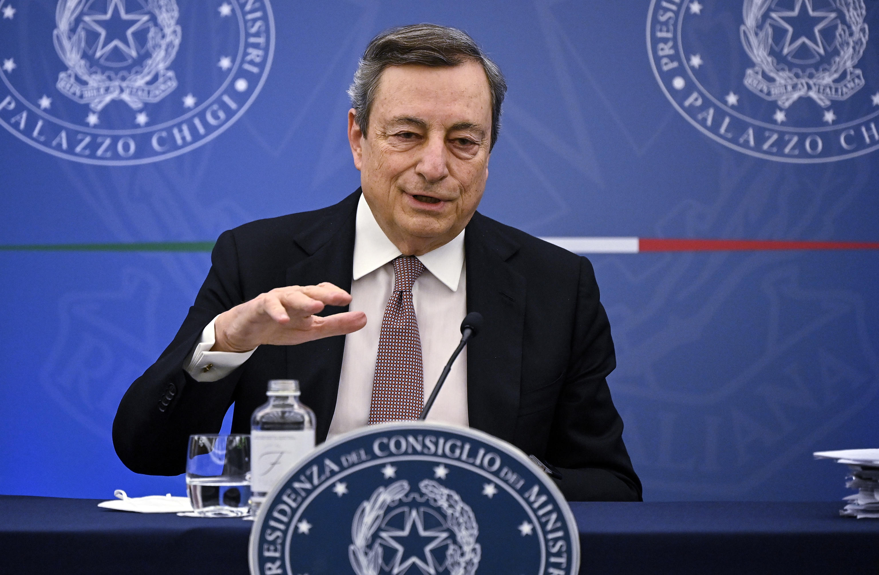 La fiducia continua posta dal Governo