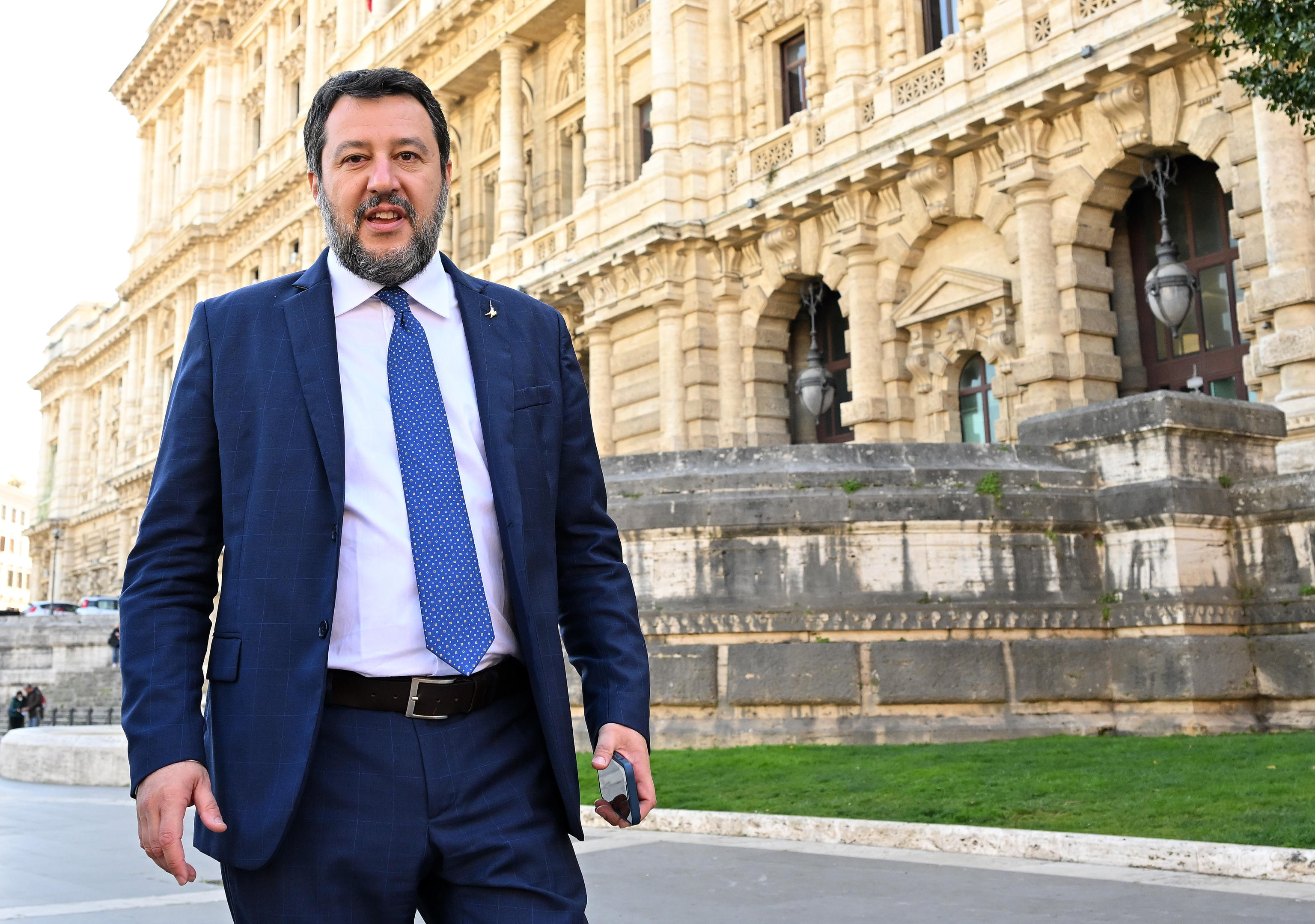 Centrodestra, Salvini propone un vertice allargato