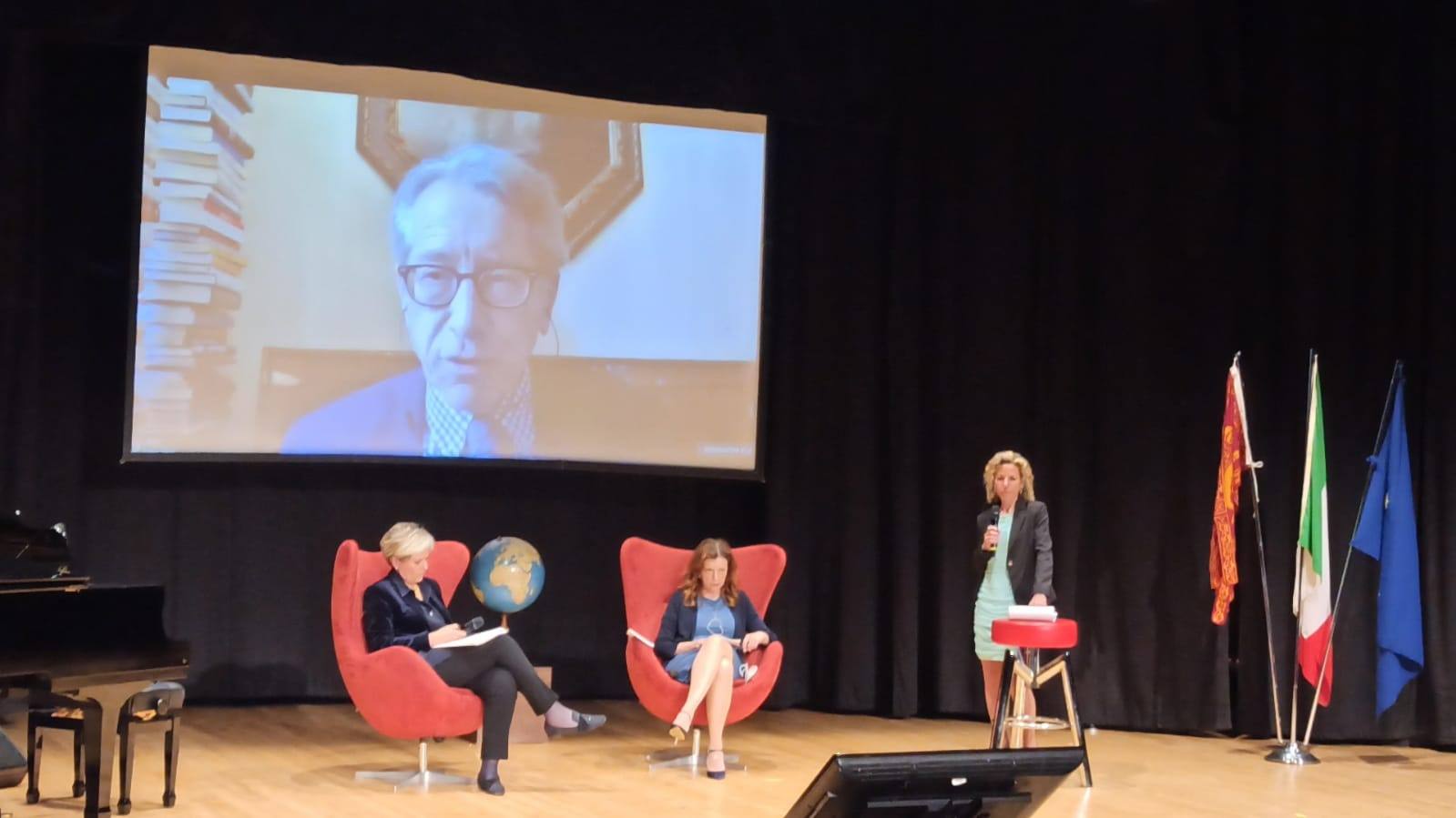 Giulio Terzi, la Cina e il Festival Internazionale di Geopolitica europea 